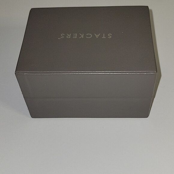 Stackers Travel sized Jewelry Box Taupe 5"x 4" x 3" - Picture 4 of 8